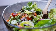 Un chef descubre las claves del éxito de una vinagreta para que puedas sorprender con tus ensaladas: "Un refrán para las ensaladas"