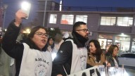 Protesta docente con "luces para iluminar al Consejo de Educación"