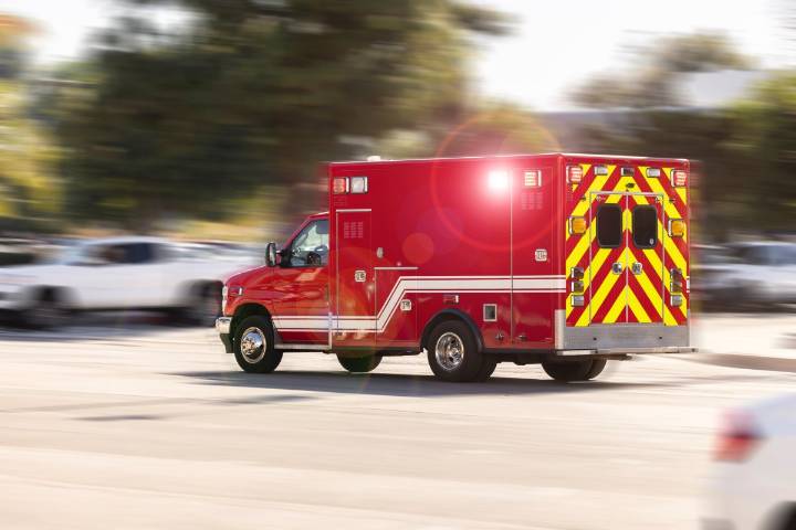 Roban y recuperan ambulancia en Houston tras persecución policial