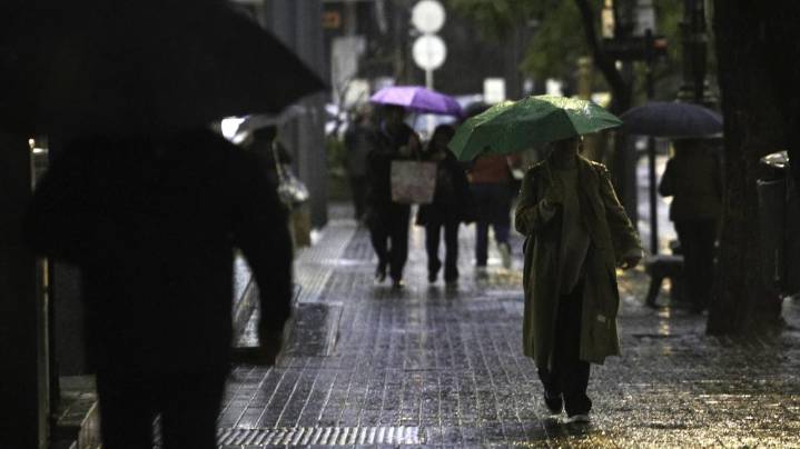 Regresan las lluvias y el mal tiempo este viernes: cuál es la máxima para este 22 de agosto en el AMBA y CABA