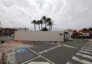 El vuelco de un tráiler en el muelle genera atascos Las Palmas de Gran Canaria