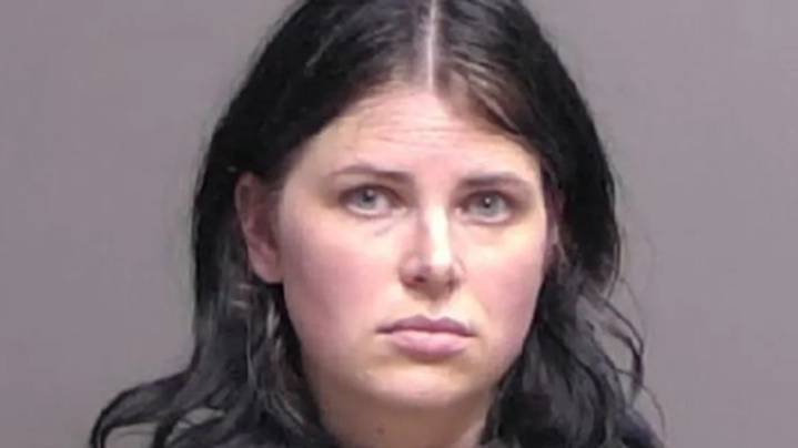Se hizo pasar por enfermera y atendió a más de 4,000 pacientes en Florida: Arrestada