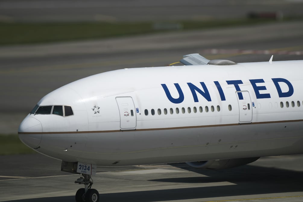 Mujer avergonzada ofrece excusas en redes sociales por un lamentable suceso: por culpa de su estómago cancelaron un vuelo de Portugal a Estados Unidos
