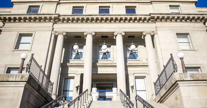 Idaho panel looks to reform child custody laws