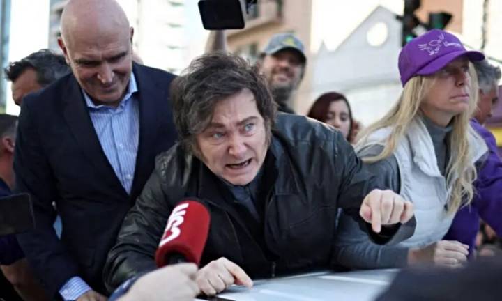 Milei envuelto en escándalos a pocos días de las legislativas
