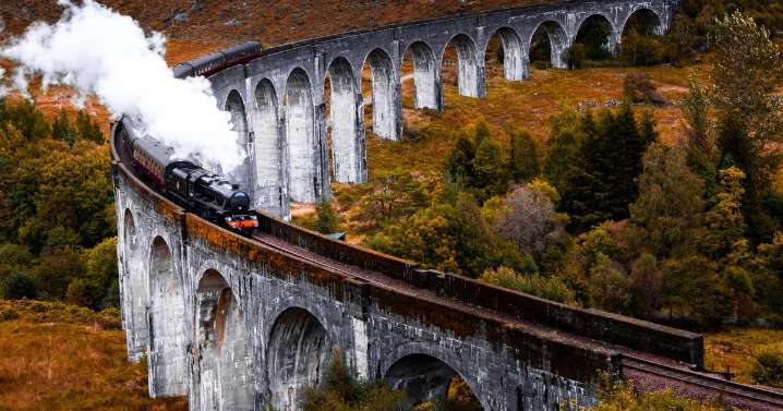 ‘I travelled to Scotland on beautiful 8-hour sleeper train but price will make you wince'