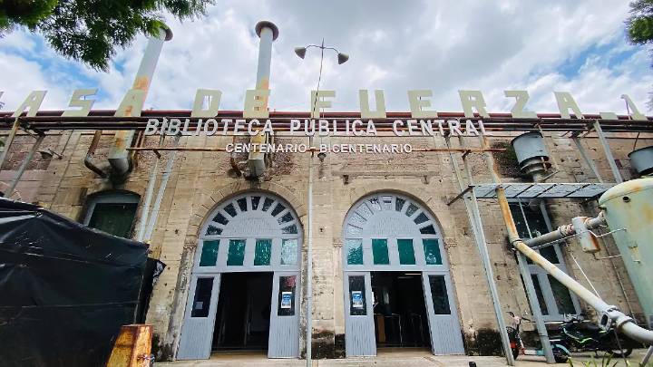 ¿Sabías que Aguascalientes tiene una biblioteca con 15 años de historia y más de 60 mil libros? Biblioteca Bicentenario celebra su aniversario