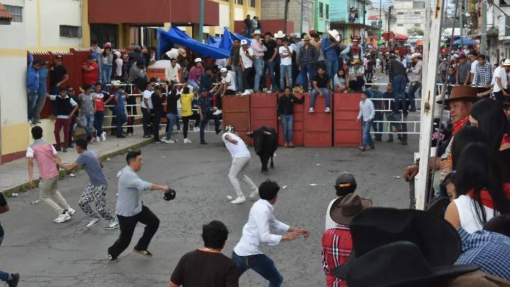 Susto y tradición: “Chiautempada” 2025 deja saldo de un joven lesionado
