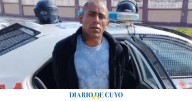 Detuvieron a un sujeto que apuntó con un cuchillo y le dio un golpe de puño a un hombre para robarle