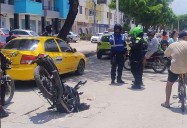Trampa vial ocasiona accidente a pareja que se movilizaba en moto