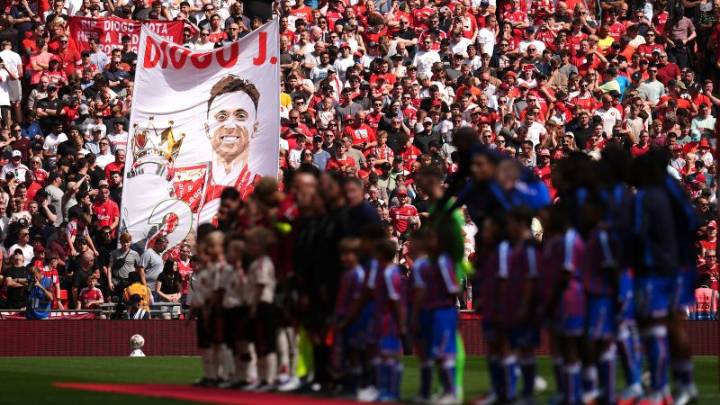 Liverpool pays seemingly otherwordly tribute to Diogo Jota in first competitive match since the forward’s death aged 28