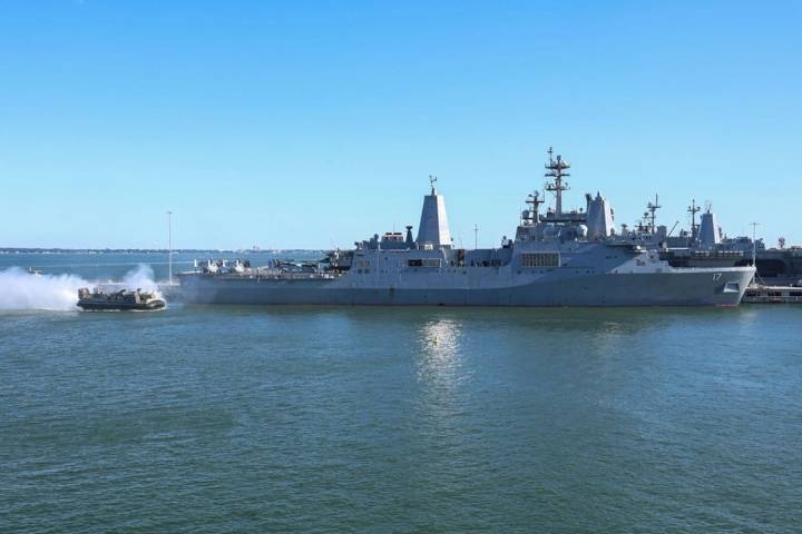 Qué barcos y cuántos marines incluye el escuadrón que Estados Unidos envió a aguas cercanas a Venezuela