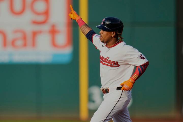 José Ramírez's record-breaking night lifts Guardians to 4