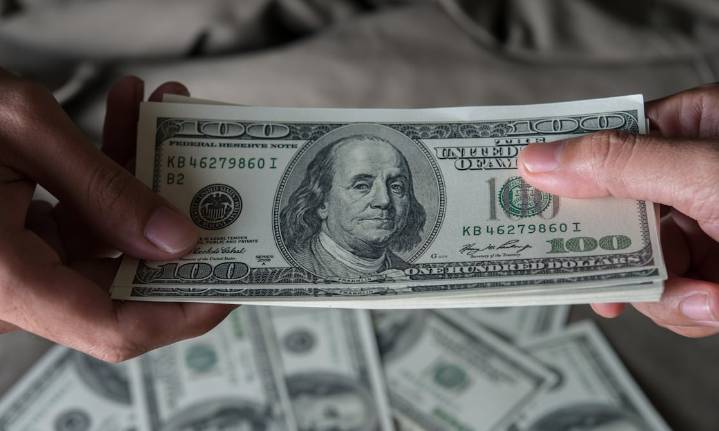 Gobierno de Estados Unidos entregará $2.000 en agosto de 2025: Estas son las personas elegibles y los requisitos para este beneficio