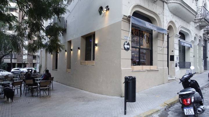 Cierra el bar Pasaporte, el de la esquina más parisina de Rosario