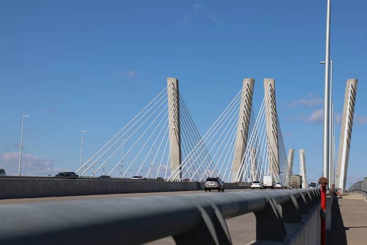 Motorcycle and truck collision on Goethals Bridge sends two to hospital