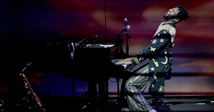 Jon Batiste performance reigns supreme alongside Diana Ross at the Muny