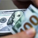 El dólar se dispara $45 en medio de la crisis del Gobierno de Milei