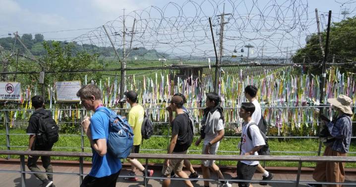 South Korea dismantles its propaganda loudspeakers on the border with North Korea