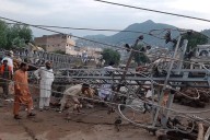Más de 170 muertos por el monzón en Pakistán y 5 más al estrellarse helicóptero de rescate