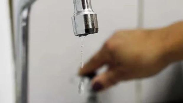 La Justicia ordena suspender por seis meses cortes de agua residenciales por falta de pago