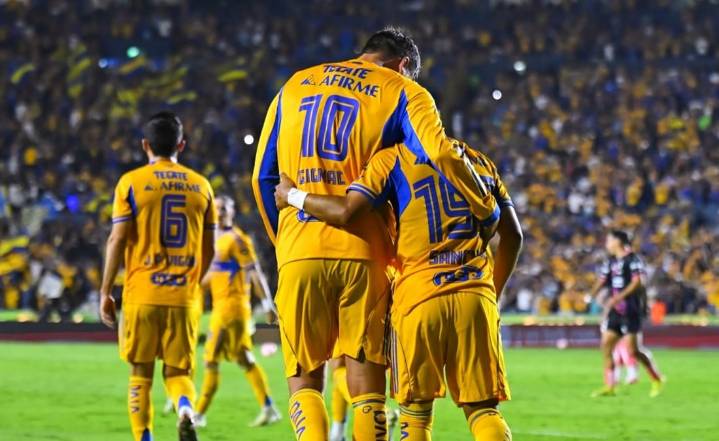 Siete veces Tigres y golean al Puebla en el regreso de la Liga MX