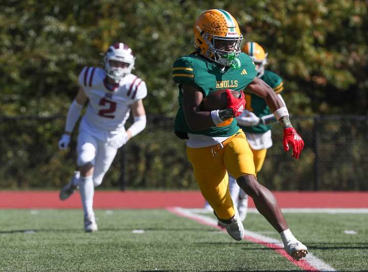 Morris Knolls tops Bayonne in Mountaineer Classic