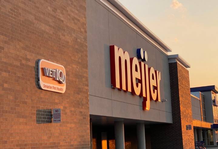 Update: Clarkston man’s leg broken; Pontiac woman charged for alleged assault at Meijer