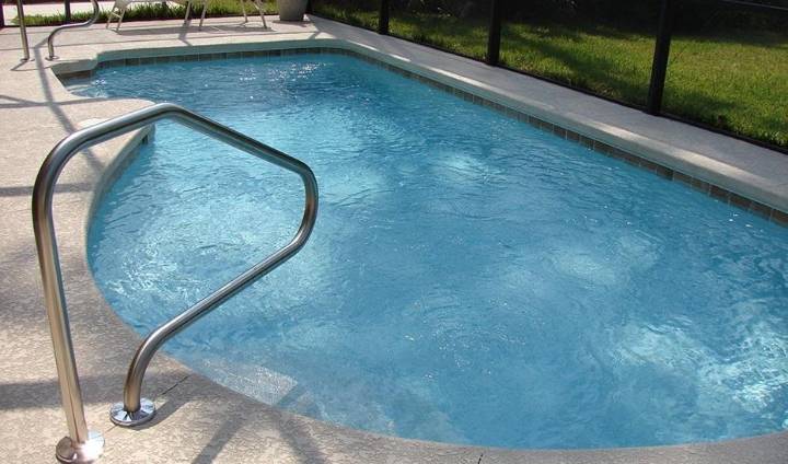 Fallece una niña de tres años ahogada en una piscina en Alhaurín de la Torre