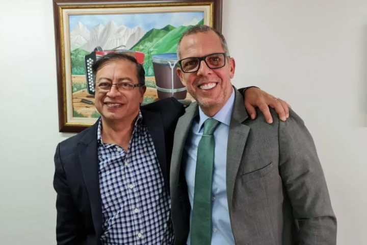 Alfredo Saade deja de ser jefe de Despacho de la Presidencia y salta a la embajada de Colombia en Brasil