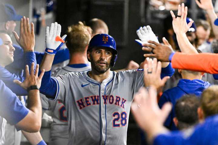 Mets columnist suggests bringing back former star in coaching role to help ailing offense