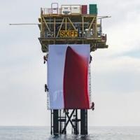 Greenpeace stages Anish Kapoor art protest on UK gas platform