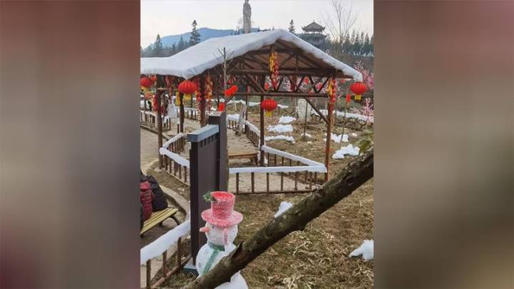 Snow joke: Chinese attraction apologizes for winter wonderland made of cotton and bedsheets