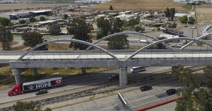 California's long-delayed bullet train slated to run in the Central Valley by 2032, report says