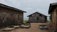 Asesinan a tres personas y secuestran a 100 más en ataque masivo a pueblos del noreste de Nigeria