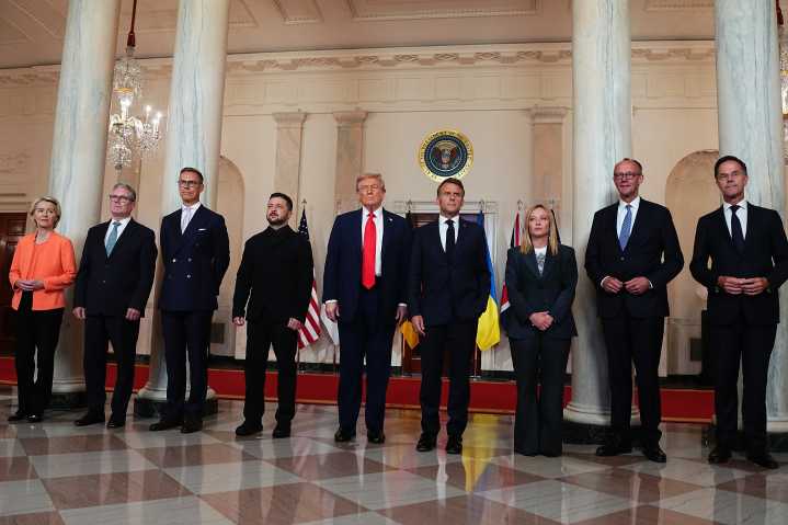 Zelenski pide a Trump que participe en la reunión trilateral con Putin