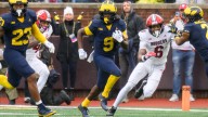 Michigan safety Rod Moore 'pushing' to return to field after knee injury