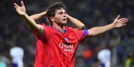 Dos golazos de chilena y una definición al ángulo: la histórica actuación de Joao Neves en el triunfo del PSG por 6 a 3