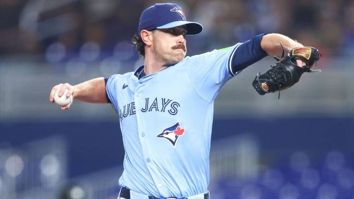 Blue Jays' Shane Bieber dominant in long