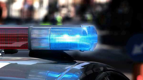 Man hospitalized after being found shot in Park DuValle neighborhood