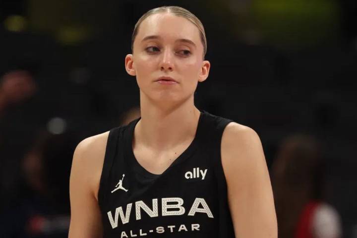 Paige Bueckers Pulls Texas Crowd With Two Sidelines Acts Despite Wings’ Tough Night Out