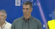 Un periodista sufre un golpe de calor en mitad de la intervención de Sánchez: «Esperemos que se recupere»