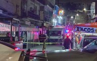 Balacera deja 3 muertos frente a marisquería en Tlalnepantla, Edomex; atacantes huyeron