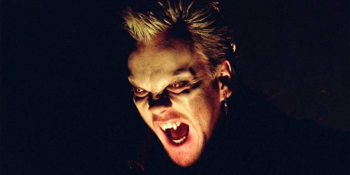 Cult Classic '80s Horror Film 'The Lost Boys' Is Now Streaming for Free on Roku