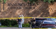Cómo fue el tiroteo en la iglesia de una escuela en Minneapolis que terminó con 2 niños muertos y 17 heridos