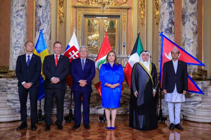 Gobierno refuerza vínculos diplomáticos al recibir cartas credenciales de embajadores