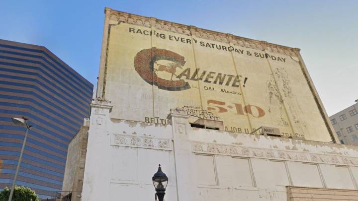 Everybody’s favorite San Diego eyesore gets an ultimatum