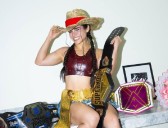Alana Flores recibe cinturón del CMB tras triunfar en Supernova Strikers