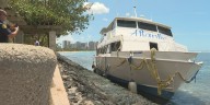 Waikiki submarine tours canceled as boat remains stuck at Ala Moana
