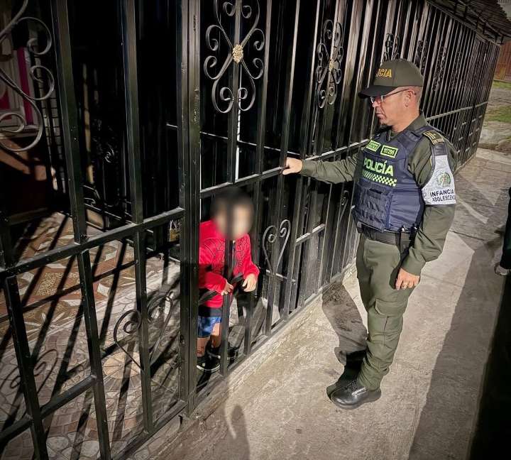 Rescatan a niño de 3 años encerrado solo en una vivienda en Popayán